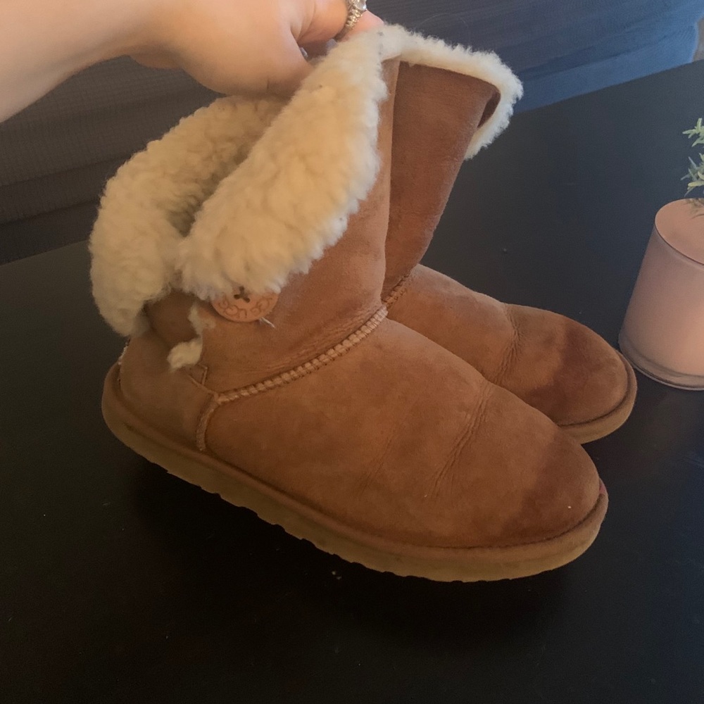 Ugg boots size woman’s 9
